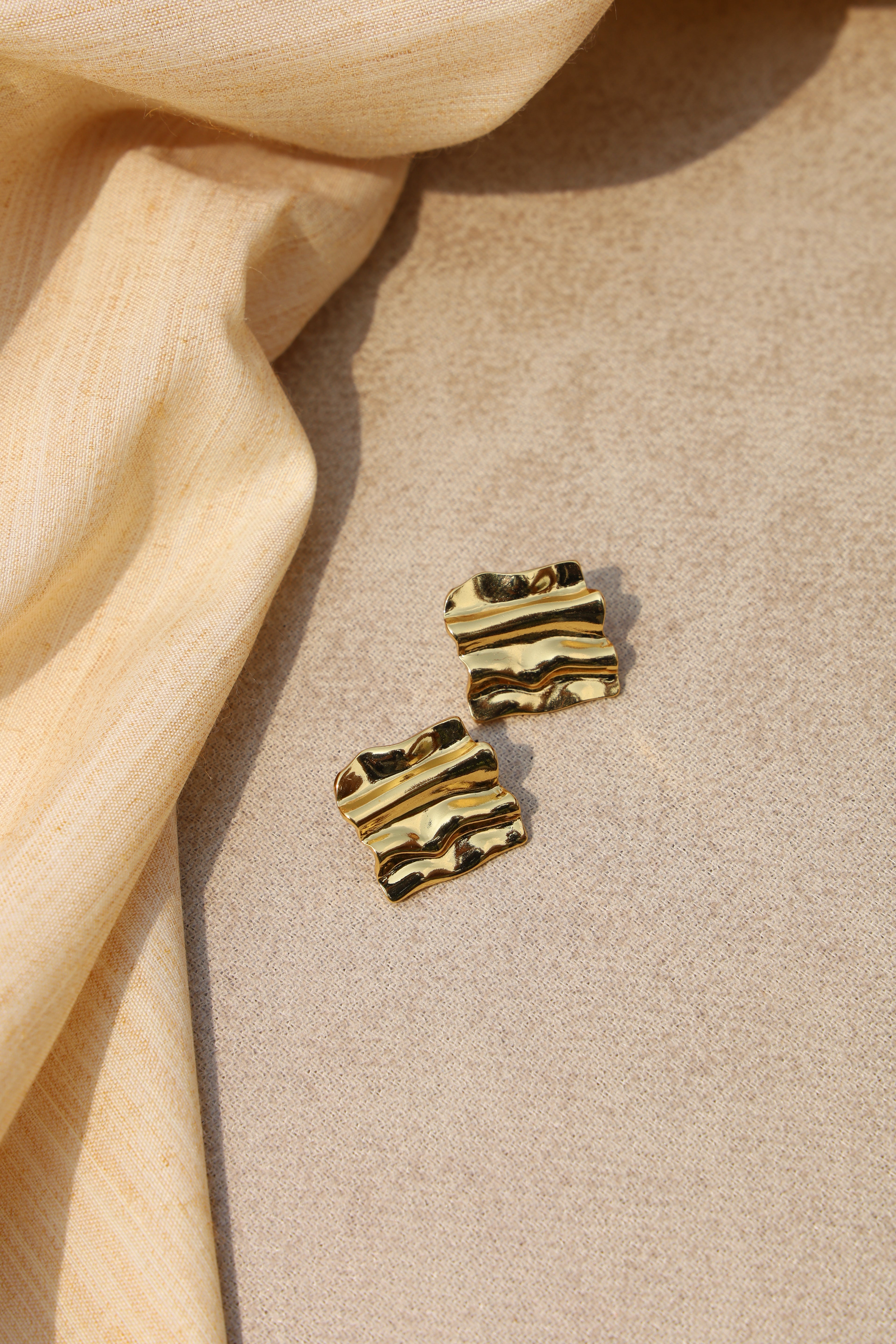 Crinkle Gold Studs