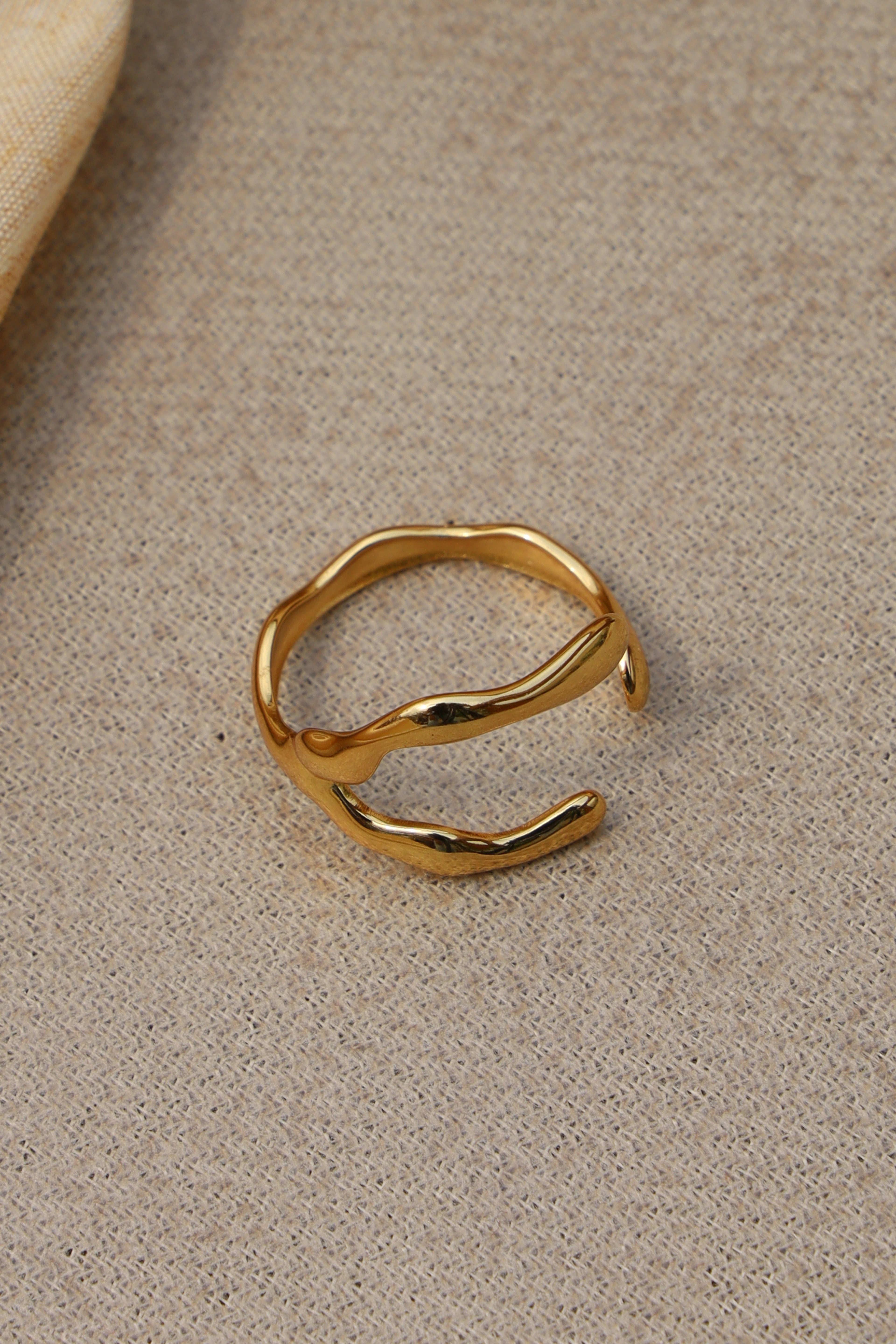 Oro Ring