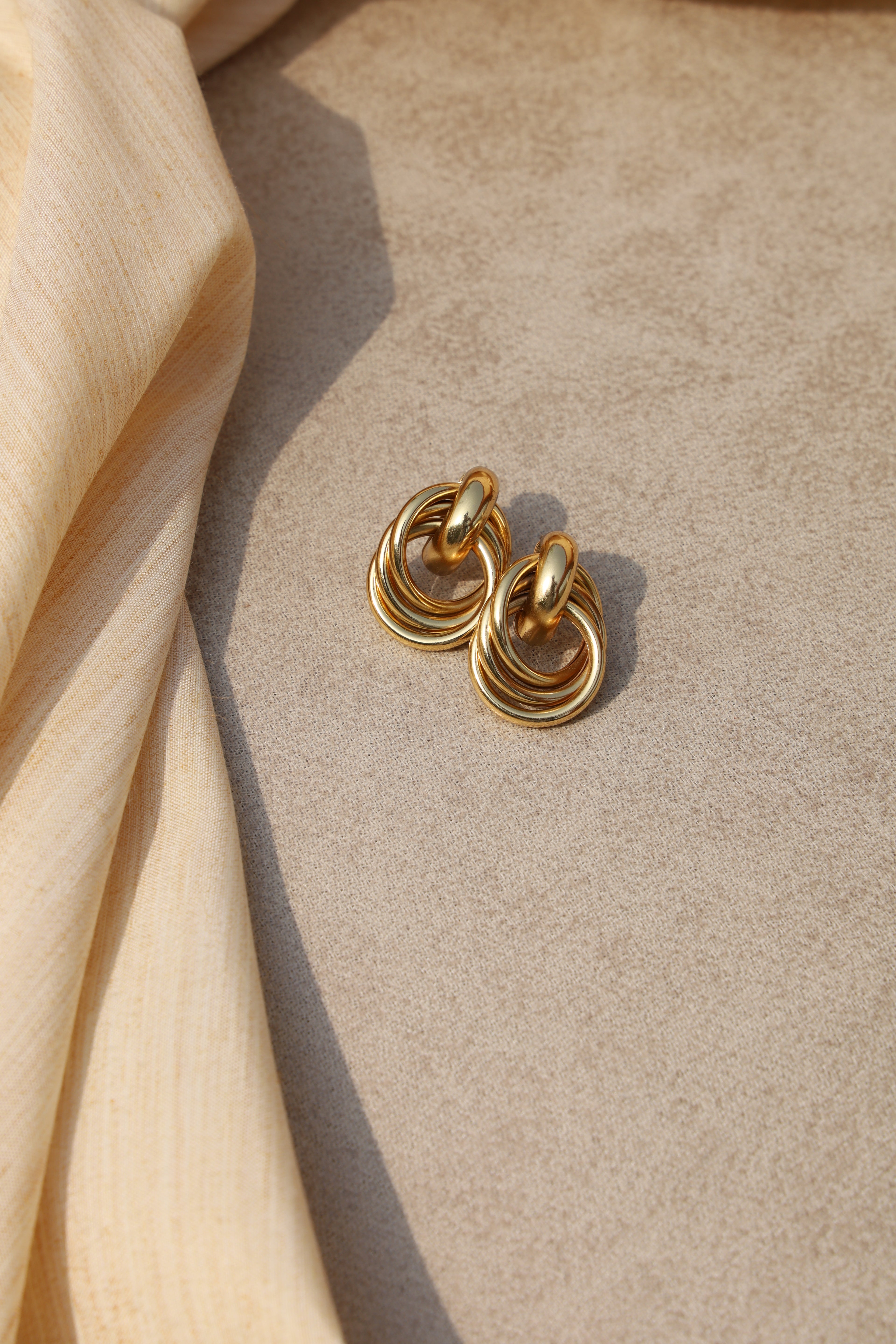 The Golden Orbit Hoops
