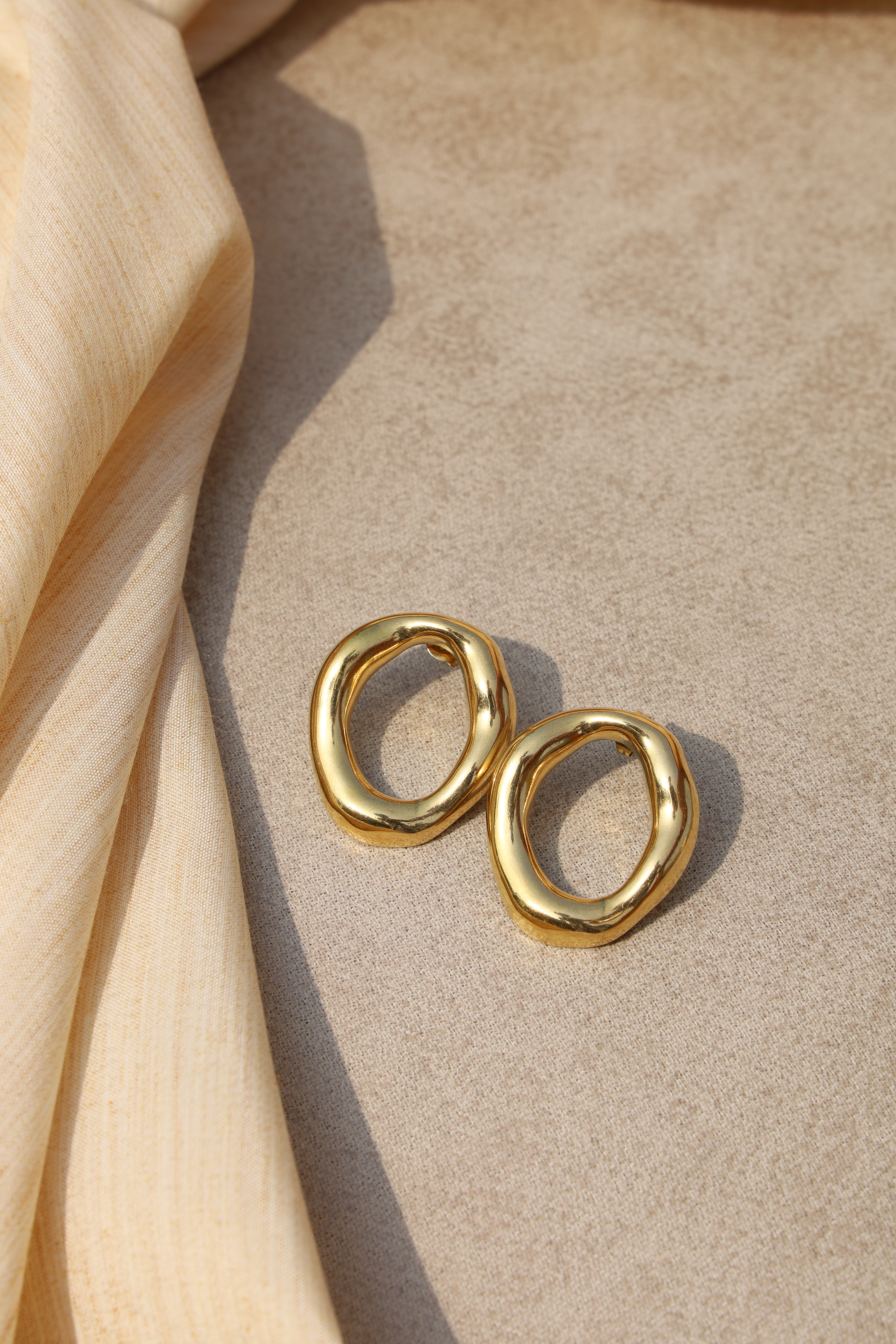Golden O-Drop Earrings