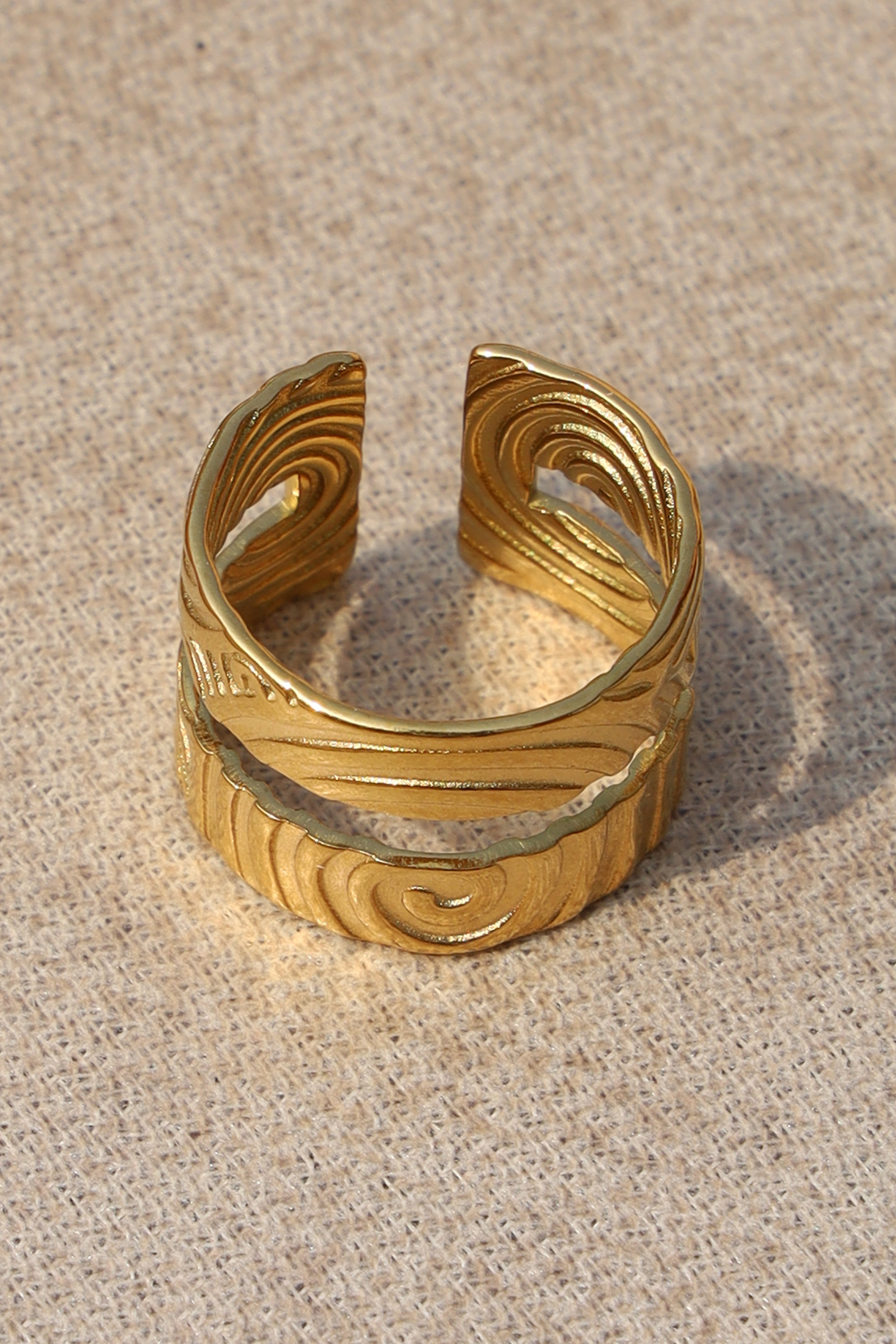 The Swirl Statement Ring