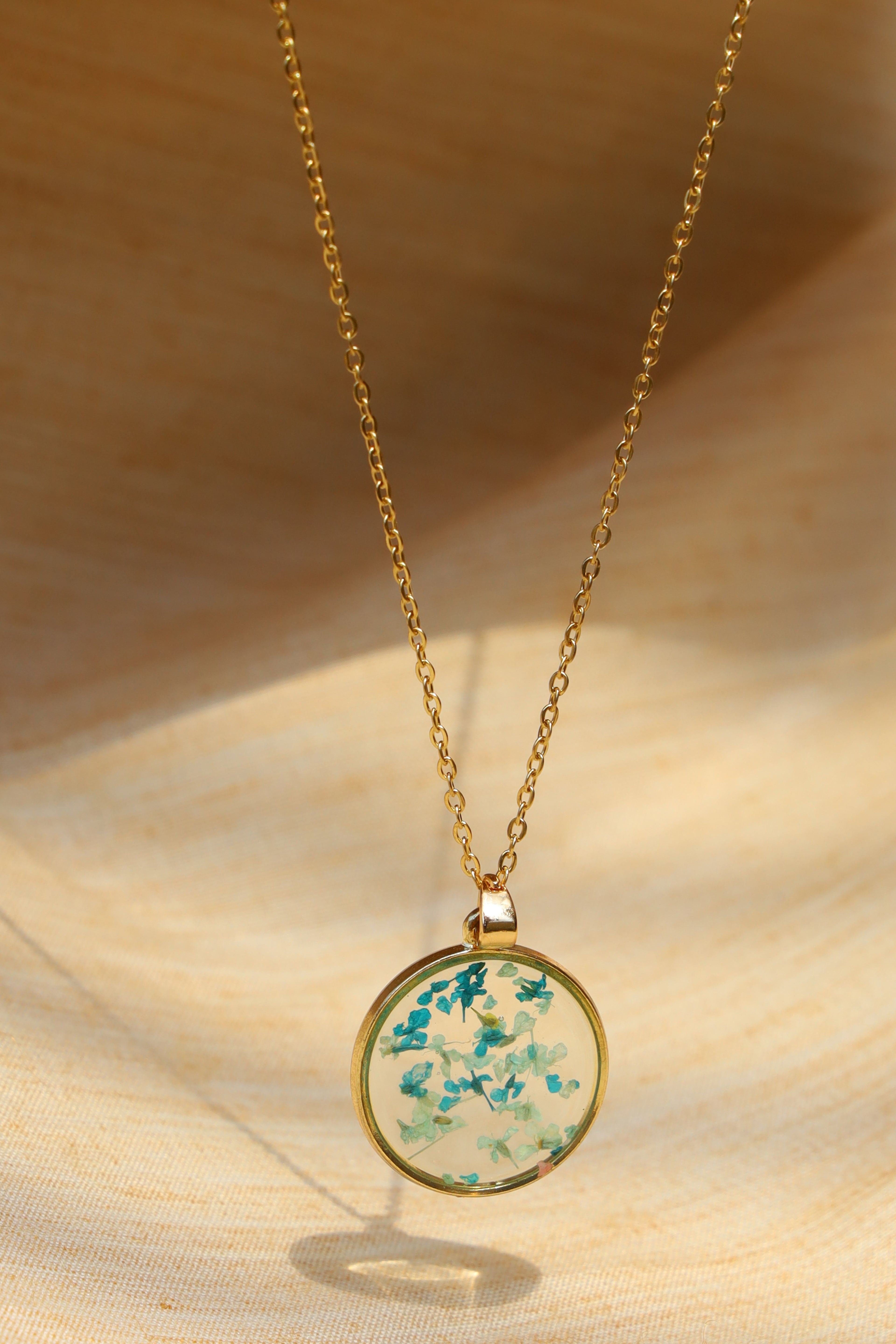 Resin Floral Medallion Necklace