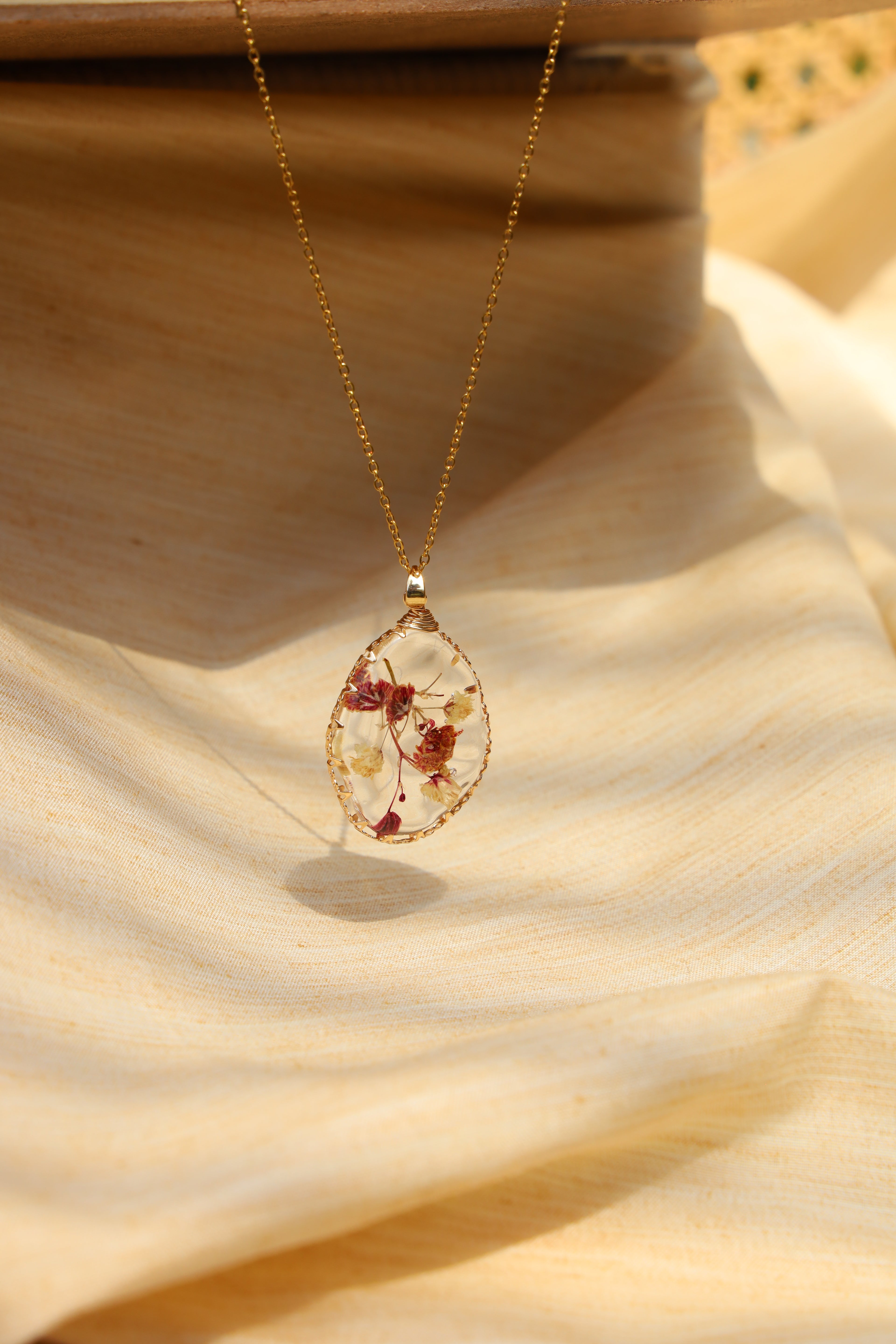 Resin Floral Necklace