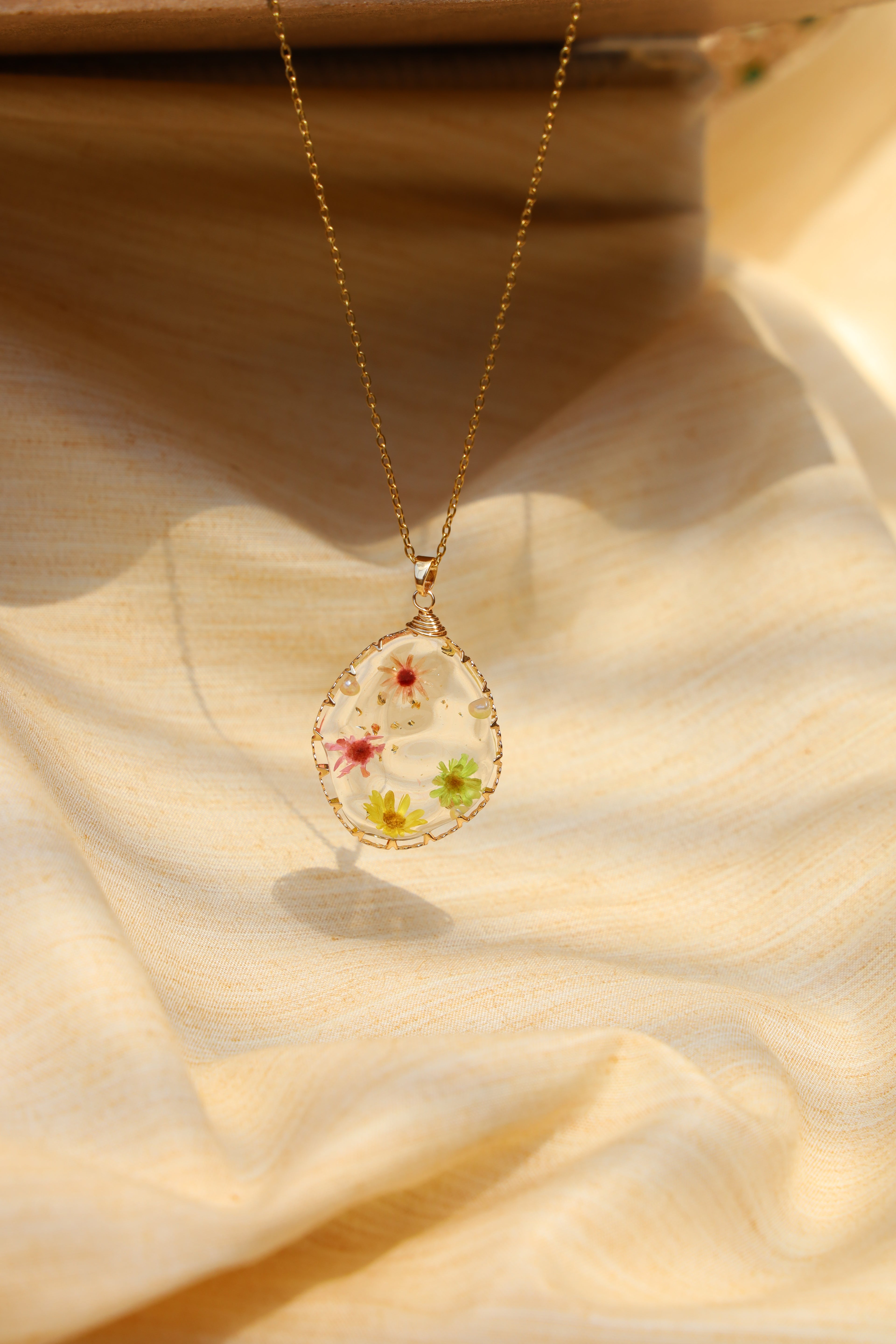 Resin Floral Necklace