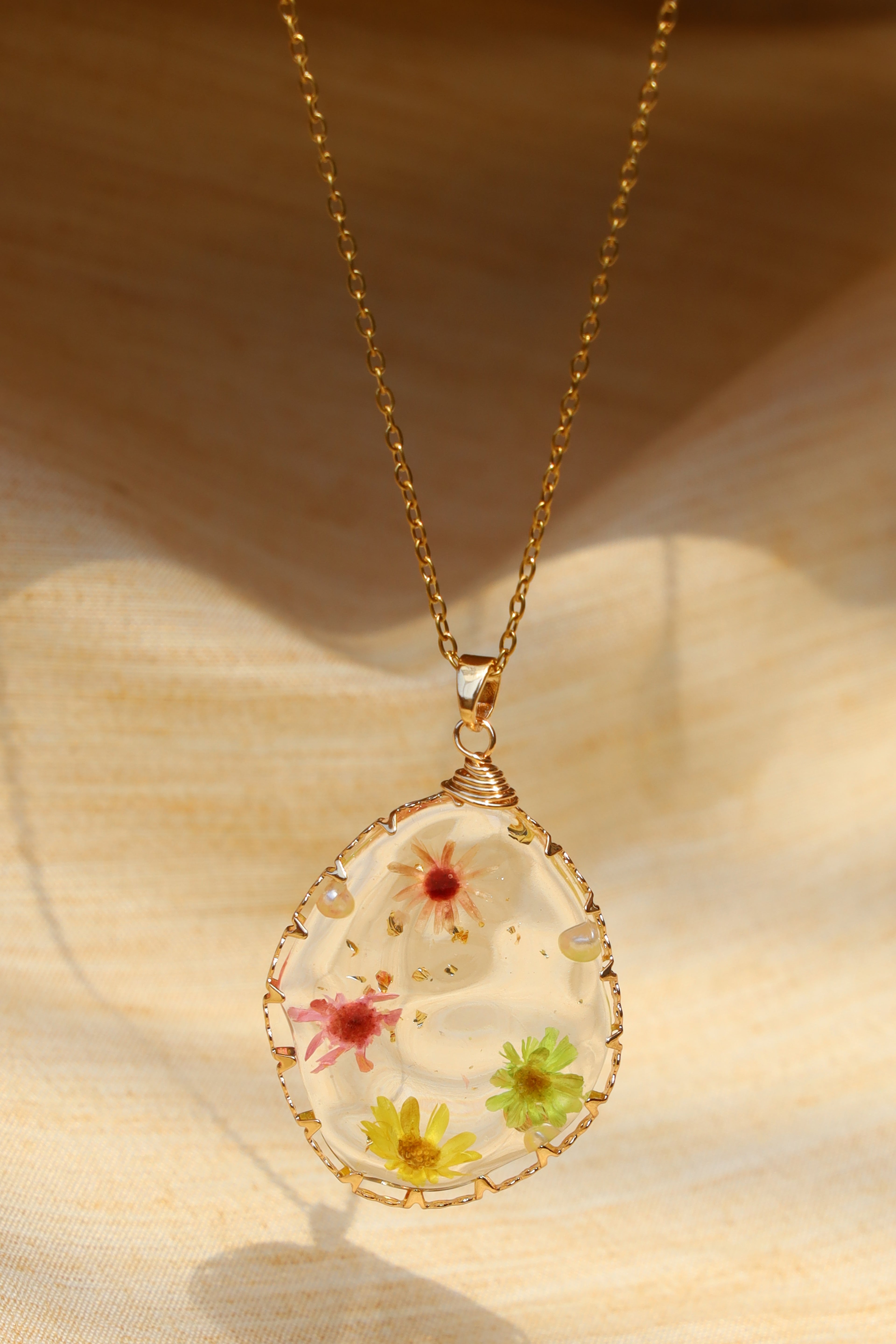 Resin Floral Necklace